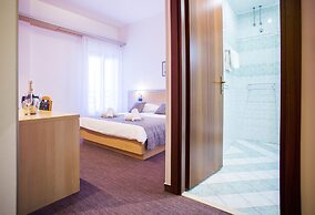 Hotel More