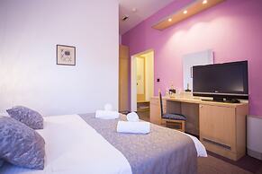 Hotel More