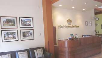 Emperador Plaza