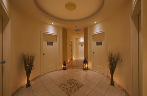 La Marquise Luxury Resort Complex