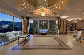 La Marquise Luxury Resort Complex