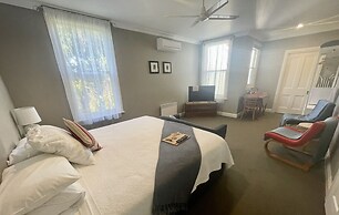 Athelstane House