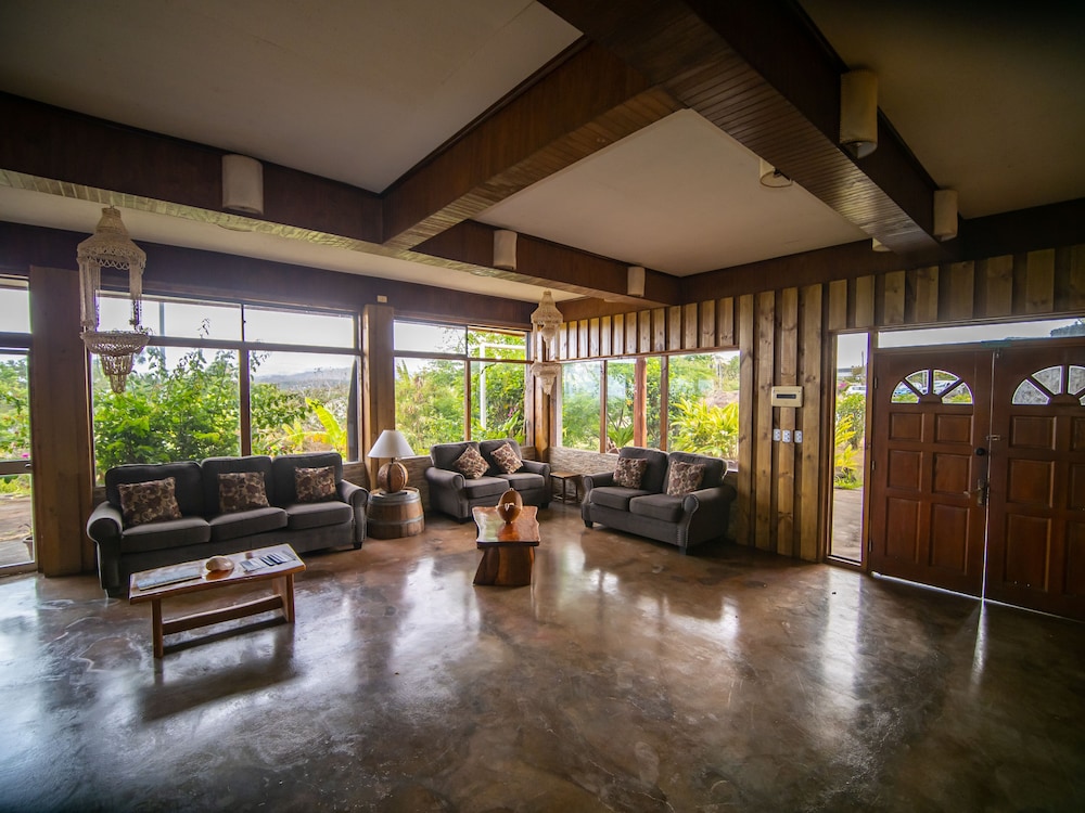 Tupa Hotel