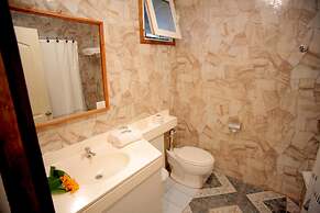 Tupa Hotel