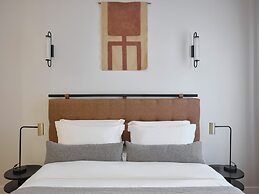 Astikon House