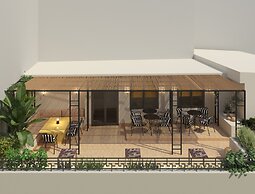 Astikon House