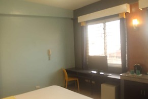 Leesons Residences