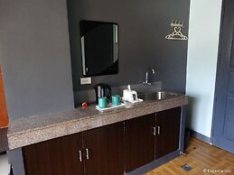 Leesons Residences