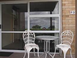 Manor Views