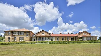 Manor Views