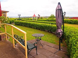 Manor Views