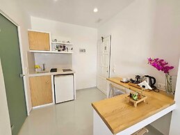 Coralli Beach Apartments
