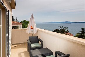 Abalone Hotel