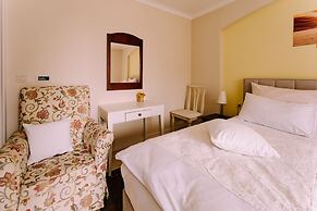 Abalone Hotel