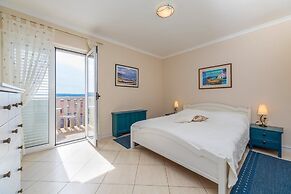 Abalone Hotel
