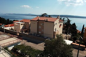 Abalone Hotel