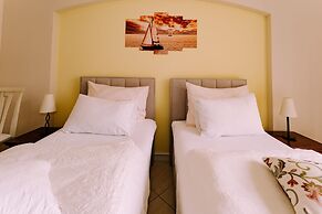 Abalone Hotel