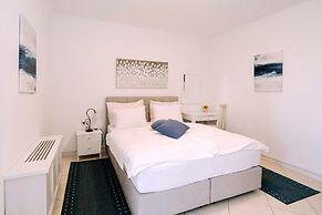 Abalone Hotel