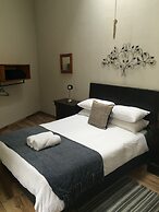 A Sunflower Stop - Hostel