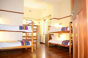 A Sunflower Stop - Hostel
