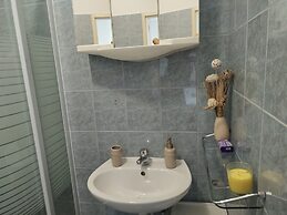 Anna Guesthouse