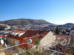 Anna Guesthouse