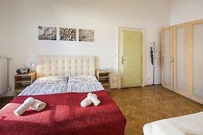 Apartments Dusní