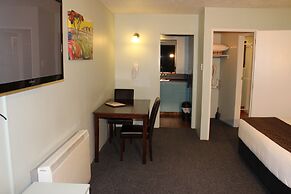 Townsman Motor Lodge