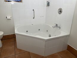 Townsman Motor Lodge