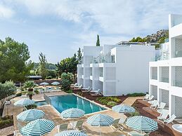 Cabot Las Velas Apartments