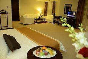 Monroe Hotel & Suites