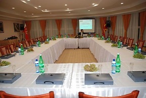 Hotel Feni