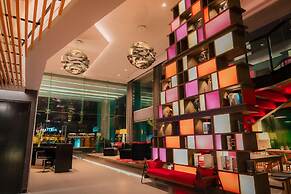 PARK PLAZA BANGKOK SOI 18