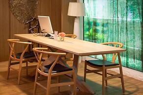 PARK PLAZA BANGKOK SOI 18