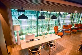 PARK PLAZA BANGKOK SOI 18