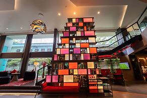 PARK PLAZA BANGKOK SOI 18