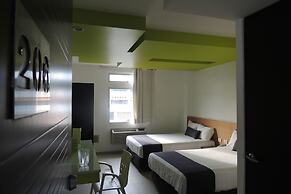 Nû Hotel