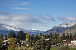 Pinewood Queenstown