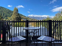 Pinewood Queenstown