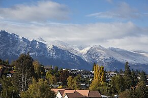 Pinewood Queenstown