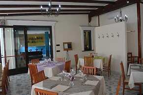 Costa Hotel