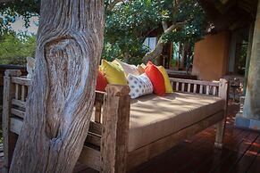 Nedile Lodge