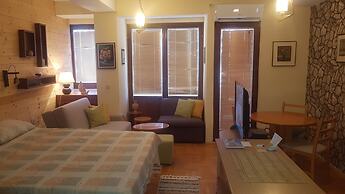 Luccia Apartments- Very Central Cozy Condo