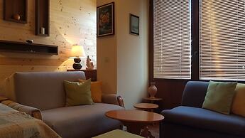 Luccia Apartments- Very Central Cozy Condo