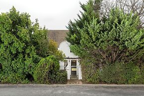 Gable Manor
