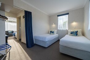 Parklands Motel