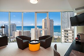 Hilton Surfers Paradise Hotel & Residences