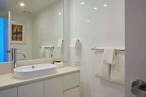 Hilton Surfers Paradise Hotel & Residences