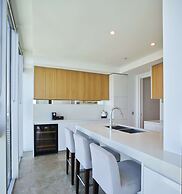 Hilton Surfers Paradise Hotel & Residences