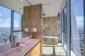 Hilton Surfers Paradise Hotel & Residences